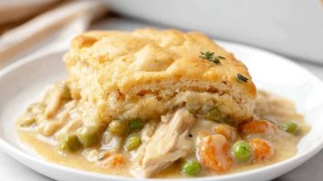Einfache Hähnchen-Pot-Pie-Cobbler