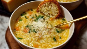 Italienische Pastina-Hühnersuppe
